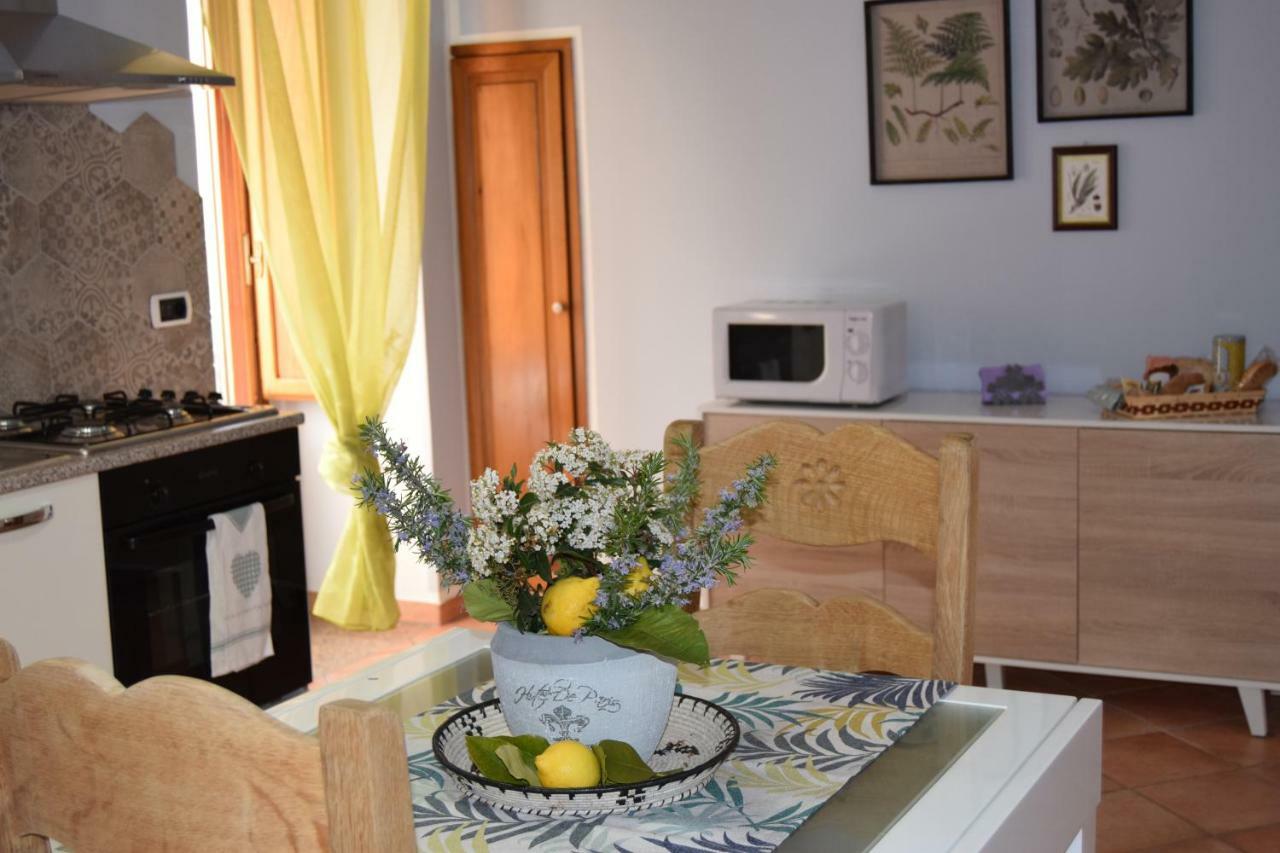 Domunua Holiday House Cefalù Eksteriør billede